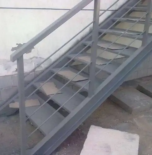 槽钢楼梯斜角怎么切?