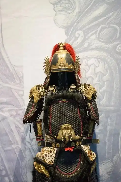 全甲比赛由著名制甲师温陈华提供重甲,无甲比赛由温陈华提供皮甲,游客