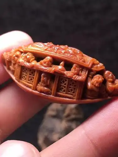 胡小兰大师核雕作品鉴赏,你值得拥有!