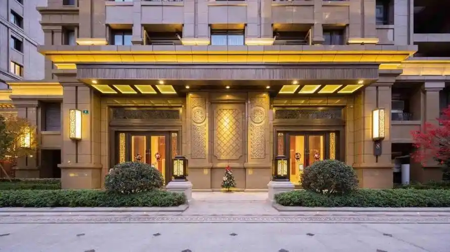 融创外滩壹号院二期售楼处楼盘详情融创外滩壹号院户型容积率周边环境