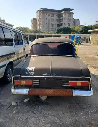 50年前老车,上海牌760,丢弃废场腐烂真可惜
