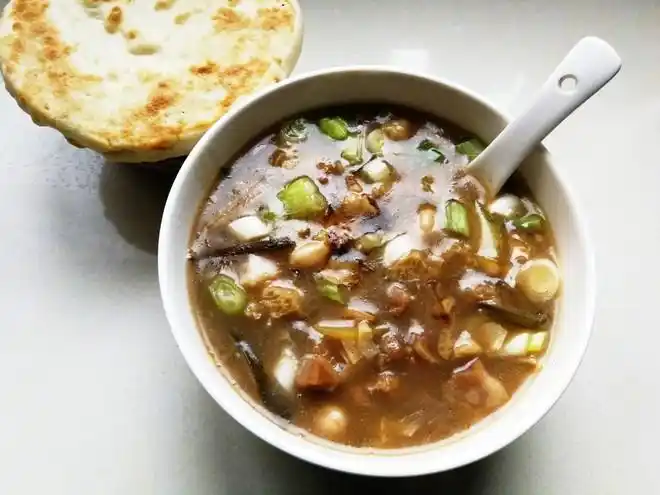 简单易学的家常版胡辣汤的做法