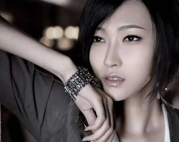 李荣浩《乌梅子酱》大火,前女友陆瑶嘲讽没有她李荣浩写不出好歌