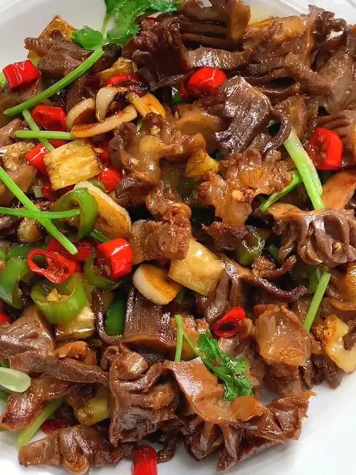 爆炒鸡胗下饭神菜