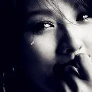 由美头网整理发布,女生头像频道提供更多与哭泣,流泪相关的头像图片