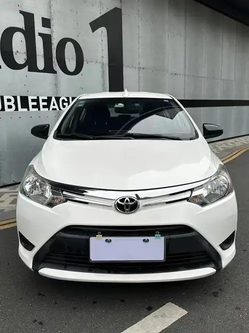 丰田威驰自动挡代步车一手车