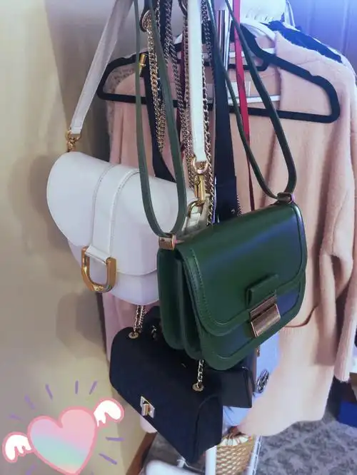 小ck官网前段时间打折啦一口气入了四个