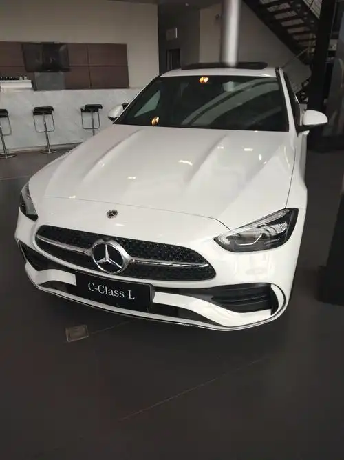 梅赛德斯奔驰c位出道,尽展豪华 欢迎您到