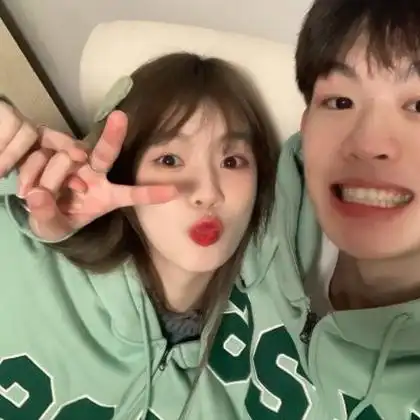 扣扣情侣头像独一无二高清真人图片