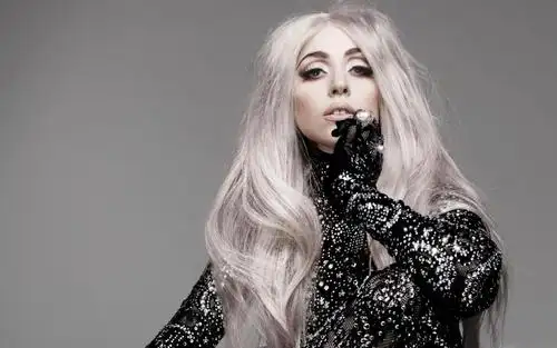 60 fun facts about lady gaga! (list)