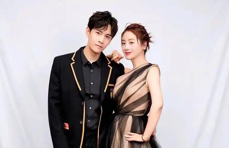 演员小李琳:我这辈子最正确的决定,就是在37岁高龄为小丈夫生子_表演