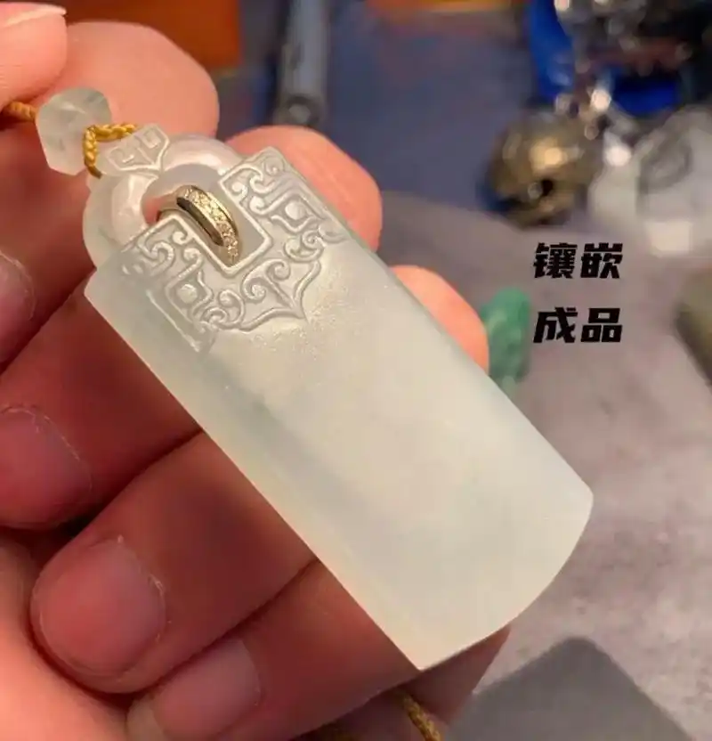 翡翠仿古牌这种平安无事,与世无争的心境是最适合老 - 抖音