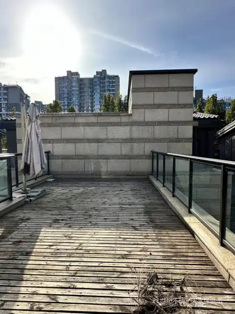 东二环精装独院别墅业主急售总价低随时可看