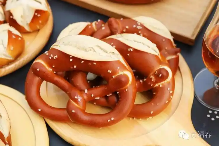 德国碱水面包pretzel工艺流程