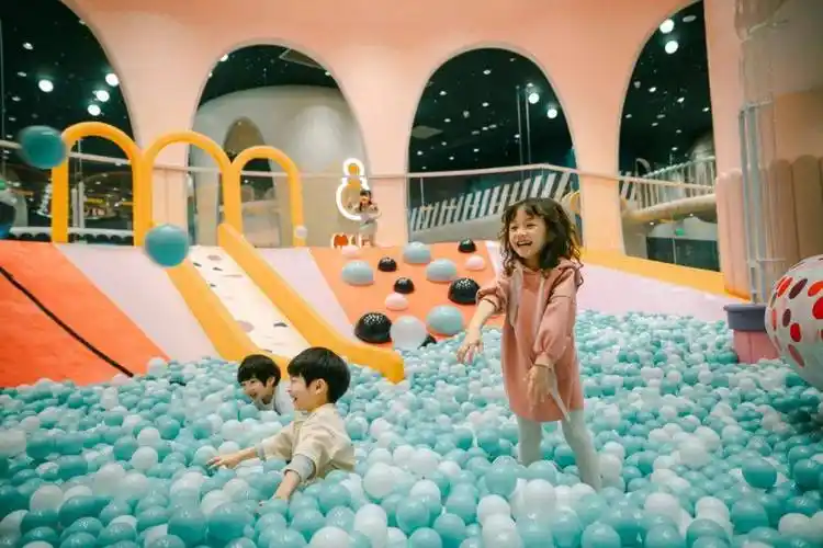重庆遛娃新地标4000㎡大片级室内乐园制霸亲子圈