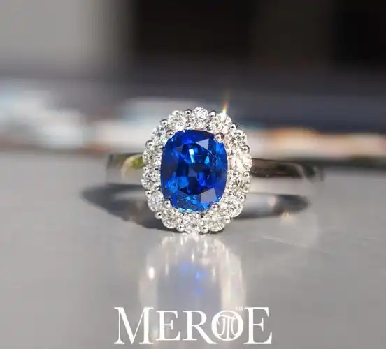 18k蓝宝石钻石戒指