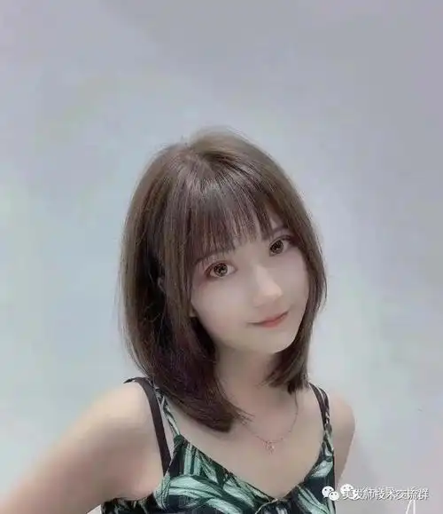 2021年最火的一款发型叫初恋发