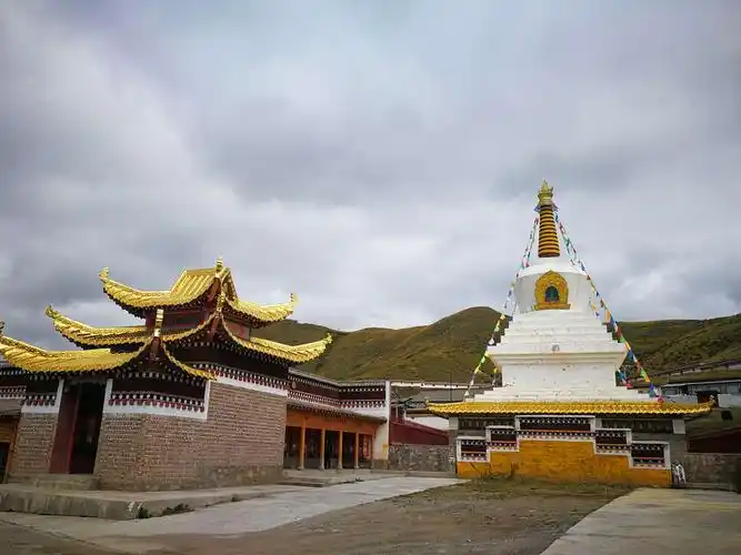 四川松潘川主寺