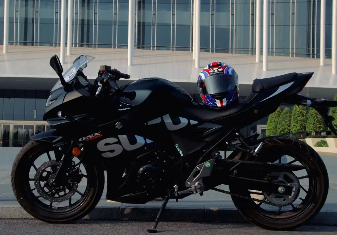 豪爵铃木gsx250r-a详细费用清单 车是5月10号左右定的,那会豪爵铃木有