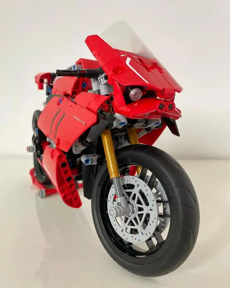 乐高机械组摩托杜卡迪,你值得拥有.