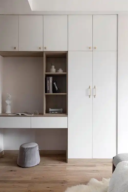 日式风格三居室储物柜装修效果图