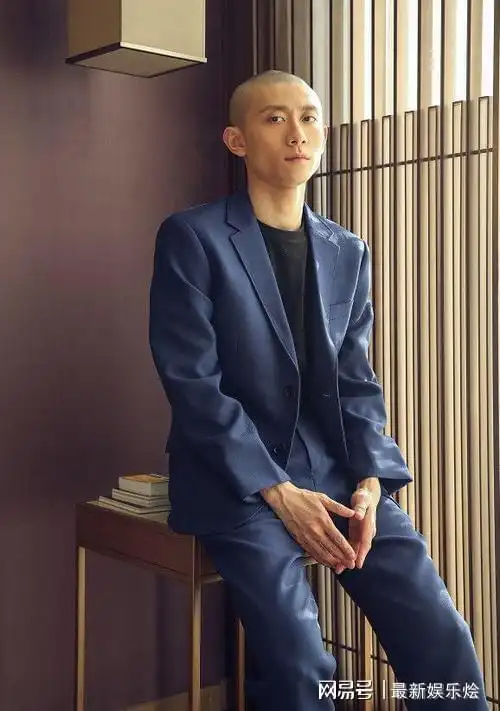 25位男明星光头:肖战谢霆锋李现好帅,张嘉译王凯"砸场子"来的