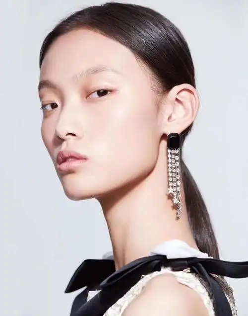 福布斯中国十大新面孔国际超模刘婷蕾