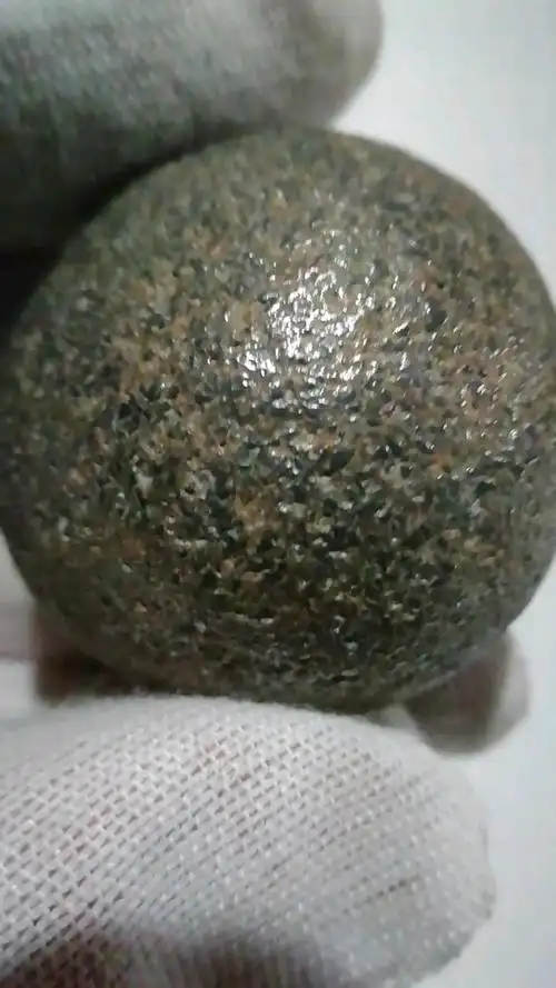 分享一颗球粒球形体石陨石无磁,感谢一路在背后支持鼓励我的老师们