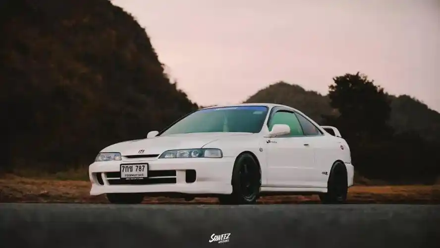 本田党每次看到泰国人民这么幸福的把玩这些经典jdm车型只能羡慕妒忌