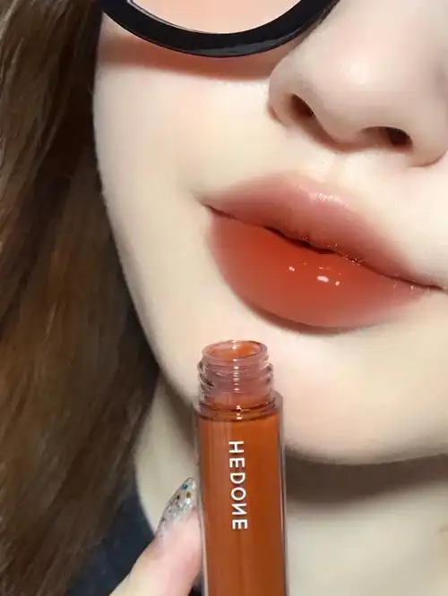 嘴巴nua到会发光秋冬谁涂谁美的焦糖南瓜