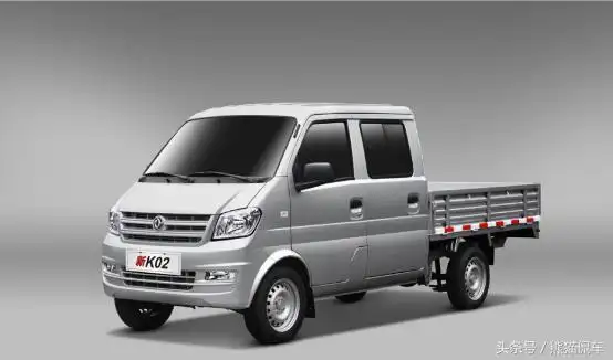 是基于c36/c37微面加入货斗的微型卡车,c32是c31的加长双排5座微卡