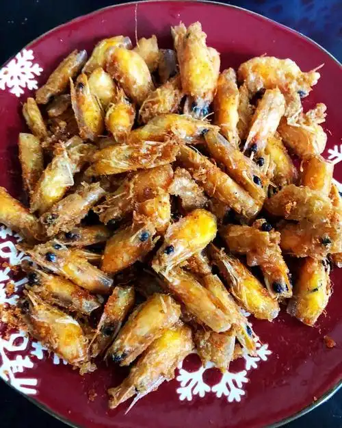 厨房里的小忙做的椒盐虾头