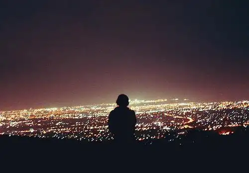 为什么在这个社交娱乐发达的时代我们仍然孤独