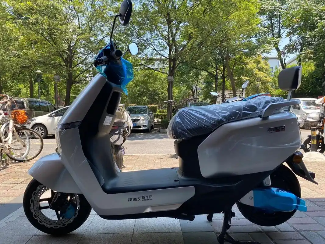 72v35a台铃原装石墨烯电池.双碟刹.带手机app智能遥控.飞机把.