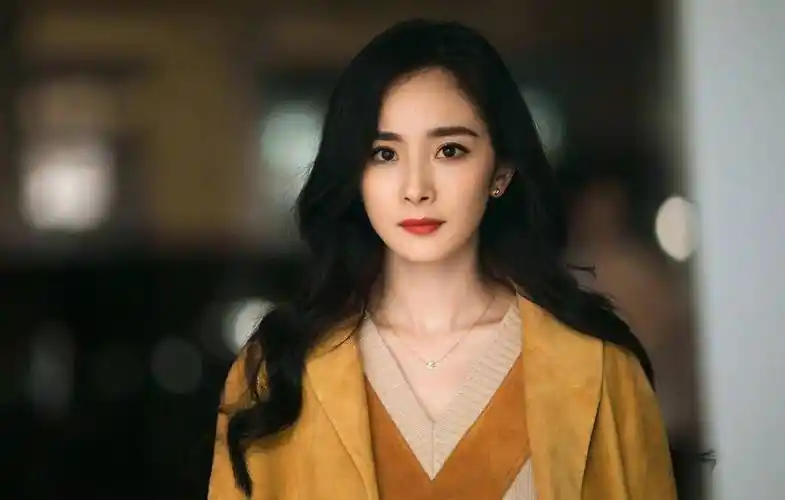 把小林青霞和杨颖放一起,果然还是香港姑娘美_刘亦菲_林依晨_钟丽缇