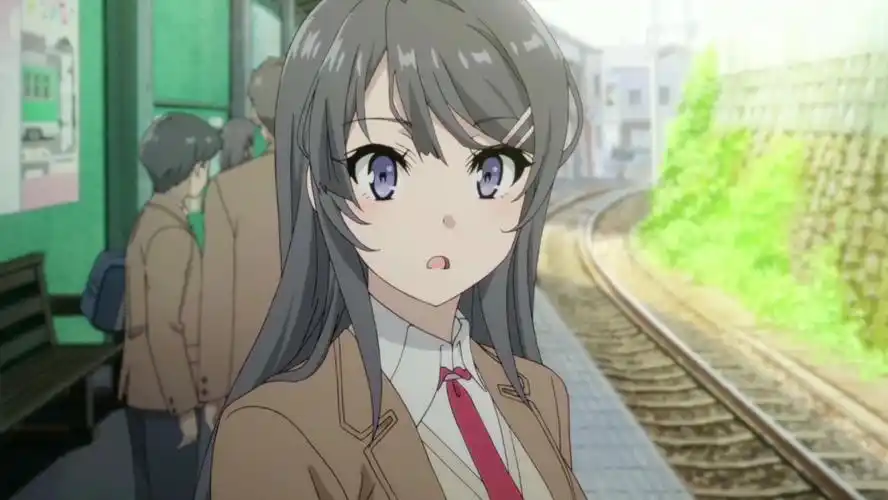 麻衣学姐的可爱日常,一起感受她的魅力!