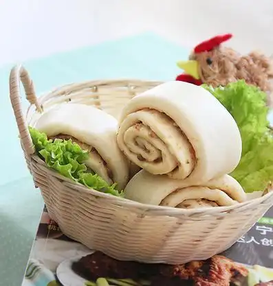 80后记忆中有年代感的传统面食葱花肉卷-赵雅敏-优