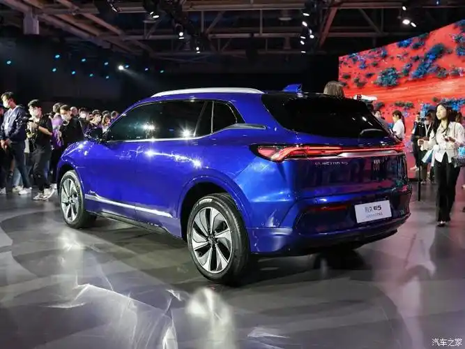 89万元起 中大型suv别克e5正式上市_汽车之家