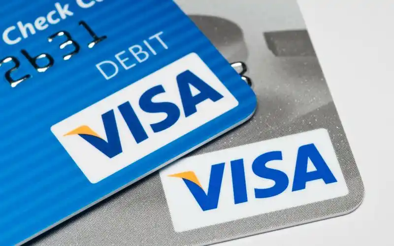 在校大学生如何申请visa信用卡两分钟轻松搞定