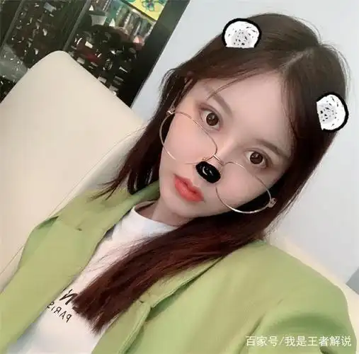 pdd误认卢本伟送超火遭赵梦玥坚决否认间接暴露于斗鱼关系