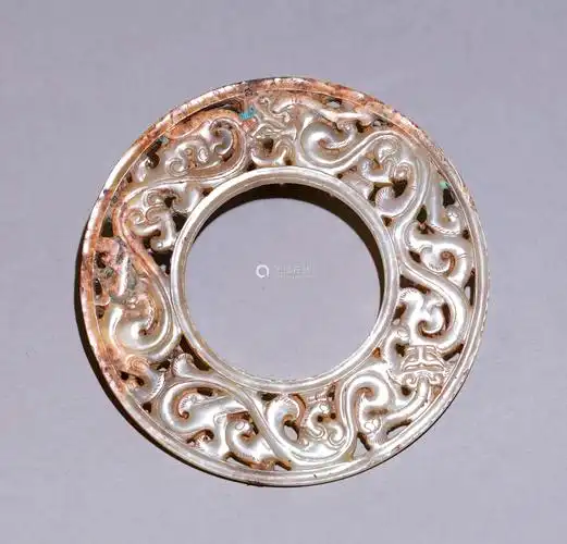 汉代螭龙纹镂空玉环