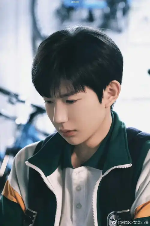 我妈都爱看的校园剧找到了#"这是王源12岁拍的这么嫩",哈哈哈哈原来