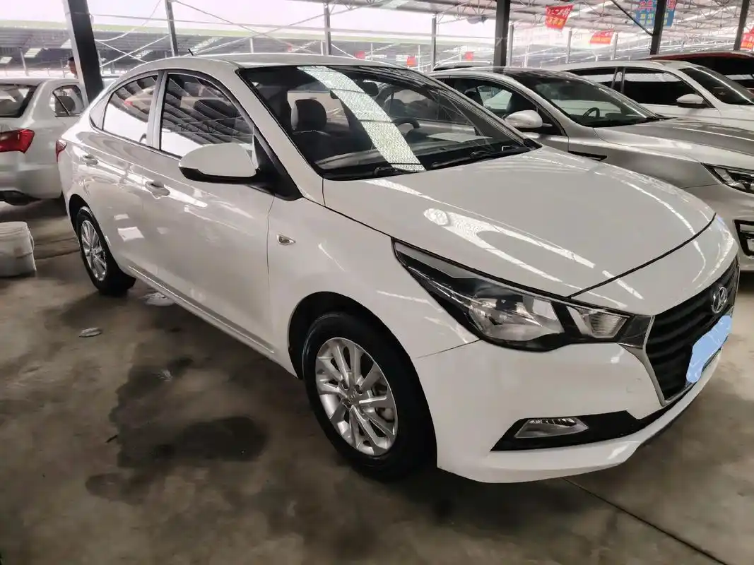 2017年9月  现代·悦纳 自动挡