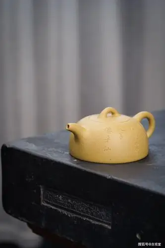 曼生十八式半月壶