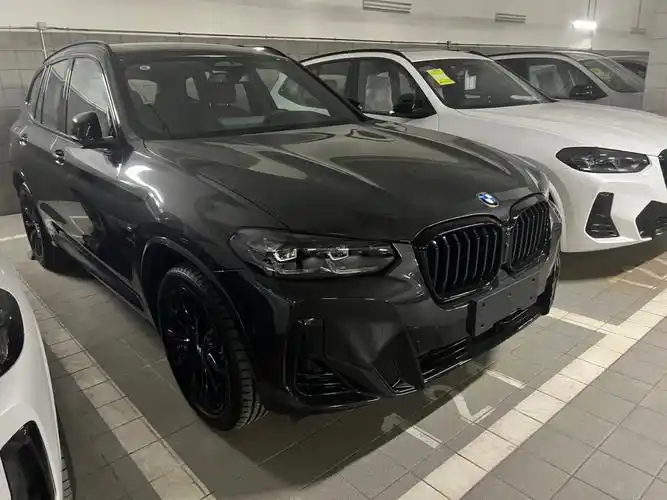 北京宝马x3尊享版神秘灰现车