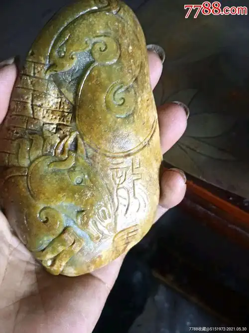 新疆和田玉籽料锦灰堆