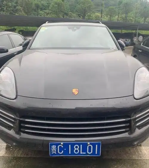 (拍卖成功)80.48万成交车牌号为贵c18l01保时捷卡宴越野车