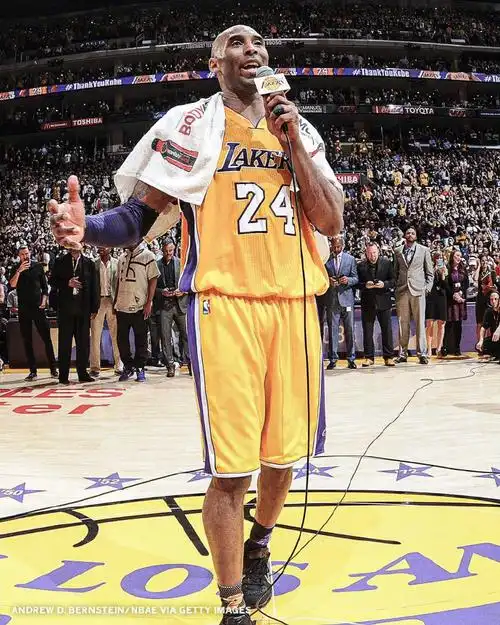 科比退役之战八周年