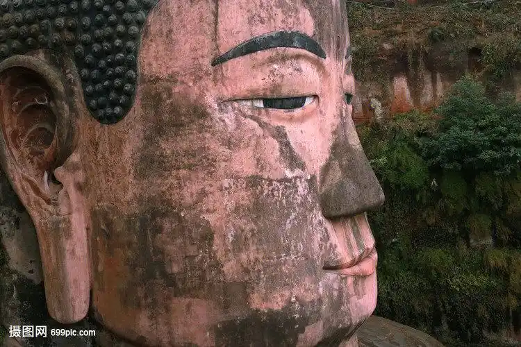 每日科普乐山大佛的四次闭眼寓意着什么