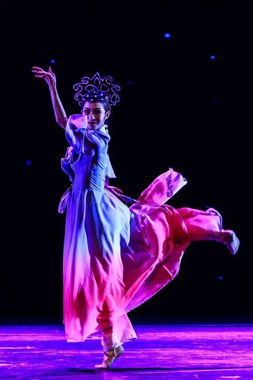 古典舞《点绛唇》